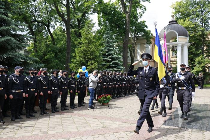 Свято останнього дзвоника відзначили випускники Ліцею «Правоохоронець»