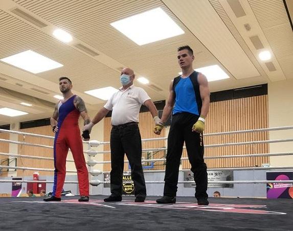 Слухач магістратури Антон Черніков виборов право брати участь у фіналах чемпіонату світу з французького боксу «Сават» серед дорослих