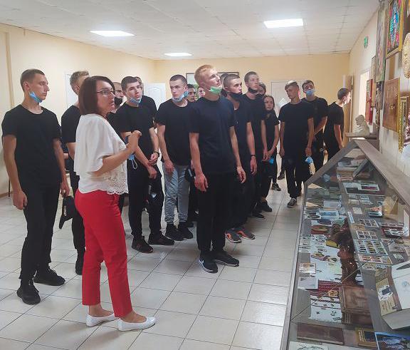 Першокурсники ознайомилися з експозиціями Освітньо-культурного центру університету