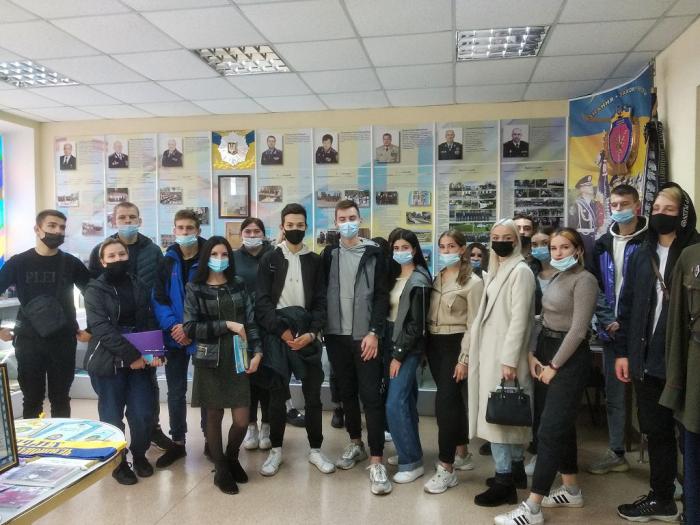 Студенти з куратором відвідали університетський музей