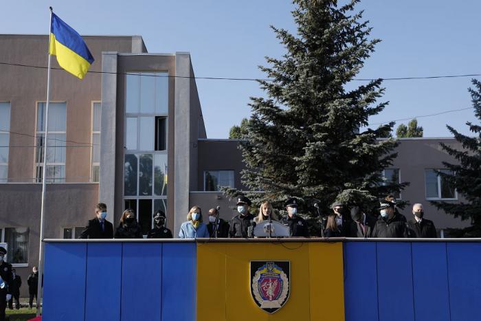 У ХНУВС відбувся третій випуск поліцейських офіцерів громад