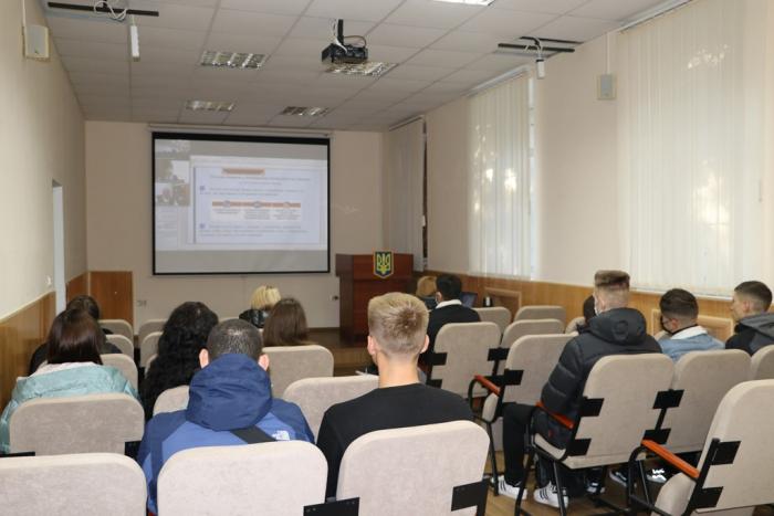 Бінарне заняття за участі судді Зарічного районного суду м. Суми 