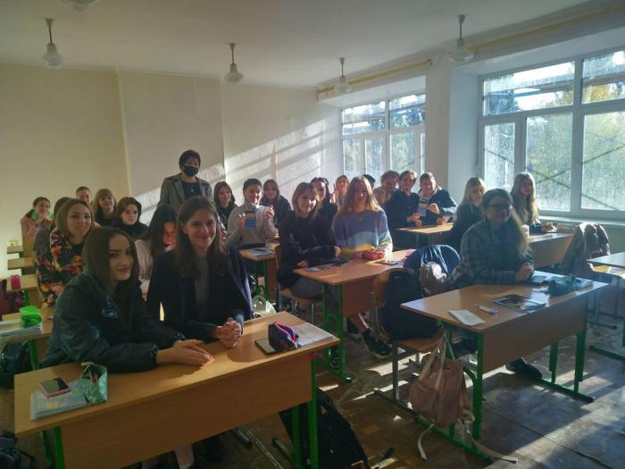 Профорієнтаційна зустріч з учнями випускних класів Сумської спеціалізованої школи № 9 