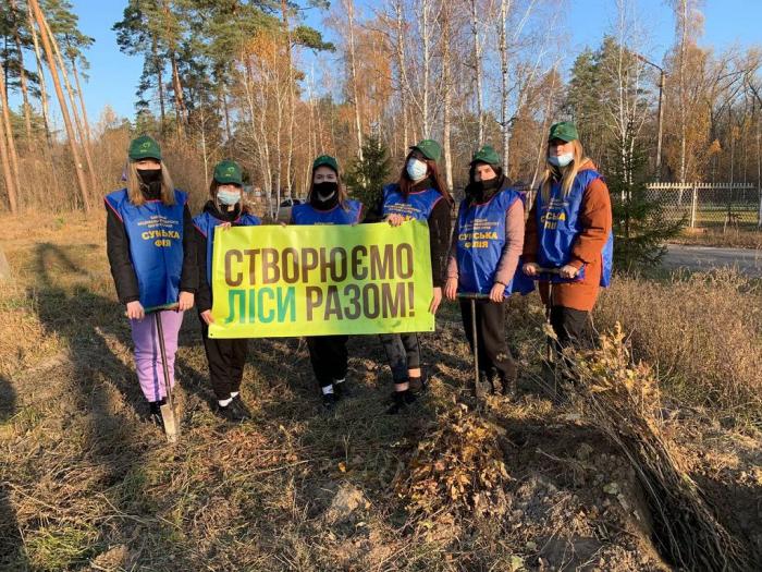 Курсантки Сумської філії ХНУВС взяли участь в акції «Створюємо ліси разом»