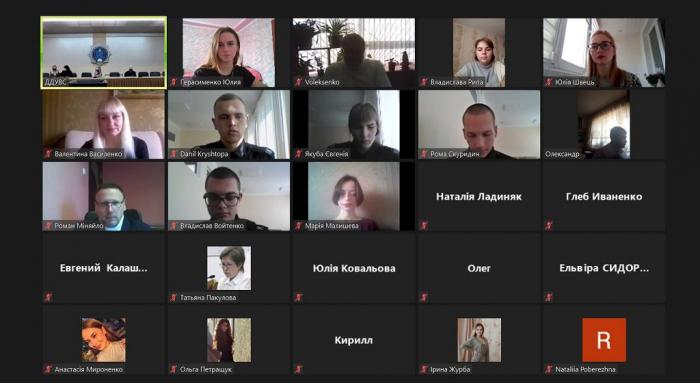 Представниці Сумської філії стали учасницями Всеукраїнського науково-практичного семінару «Мова і право»