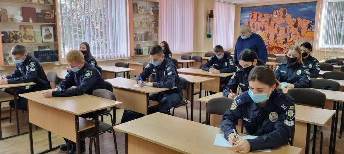 Курсанти університету долучилися до написання Всеукраїнського радіодиктанту національної єдності