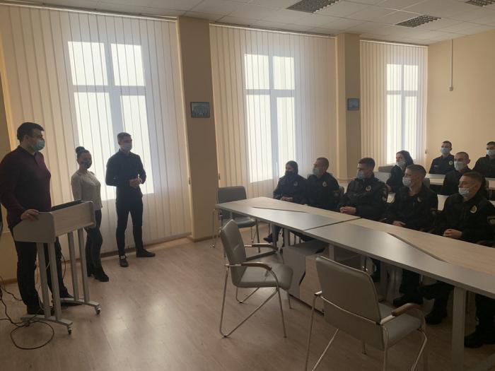 Бінарне заняття з іноземної мови професійного спрямування зі слідчим