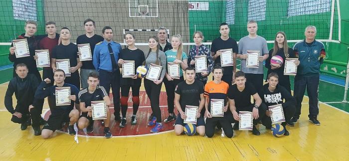 У льотному коледжі проведено першість КЛК ХНУВС з волейболу 