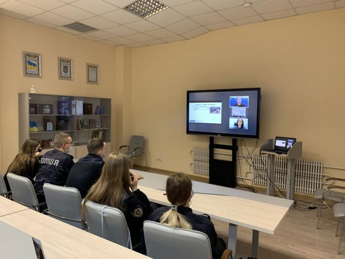 Онлайн-лекція представника СММ ОБСЄ для здобувачів вищої освіти ХНУВС