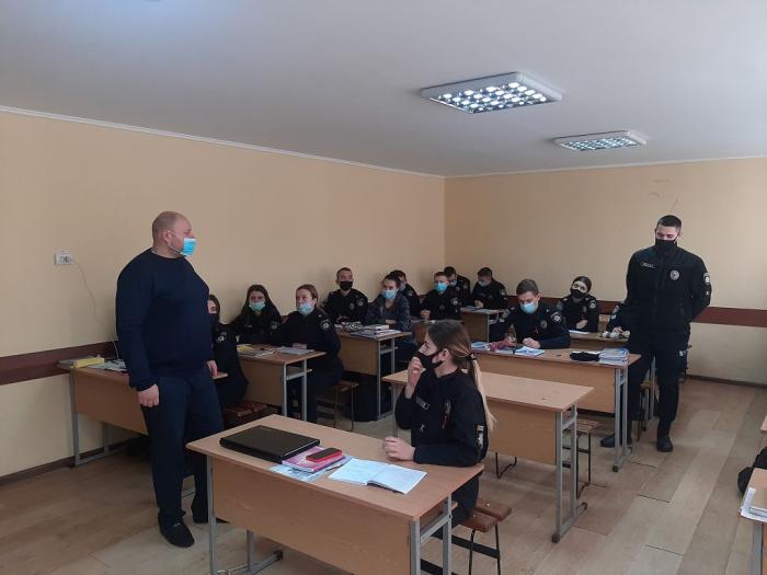 Викладач ХНУВС провів бінарне заняття для курсантів Одеського державного університету внутрішніх справ