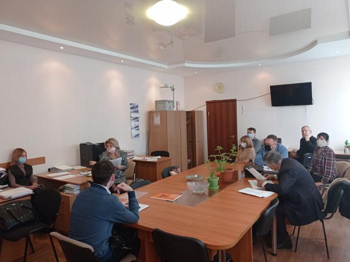 На засіданні кафедри обговорили сучасні тенденції ринку праці