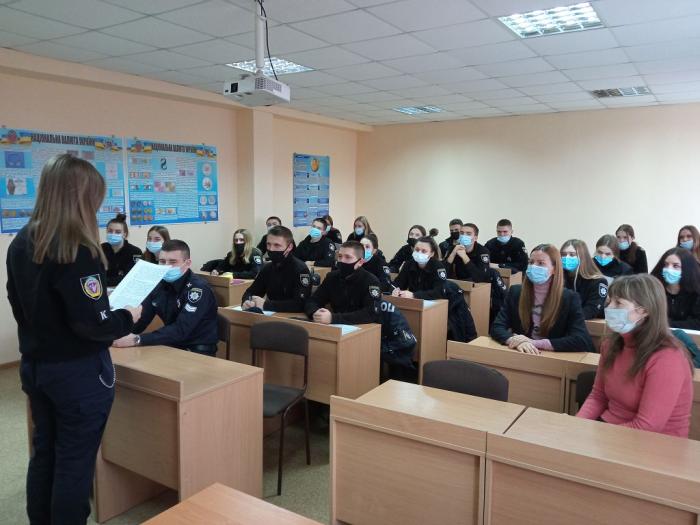 Питання антикорупційного законодавства обговорювалися під час засідання  наукового гуртка