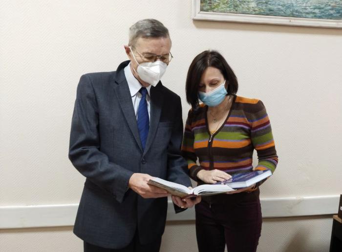 Наукова бібліотека отримала в дарунок нові видання