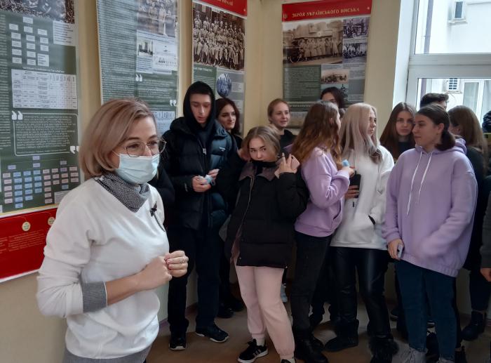 Слухачі підготовчого відділення відвідали експозицію «Українське військо 1917-1921 рр.»