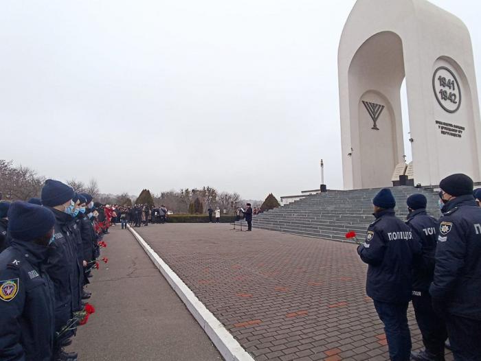 Представники університету взяли участь у вшануванні жертв трагедії Дробицького Яру