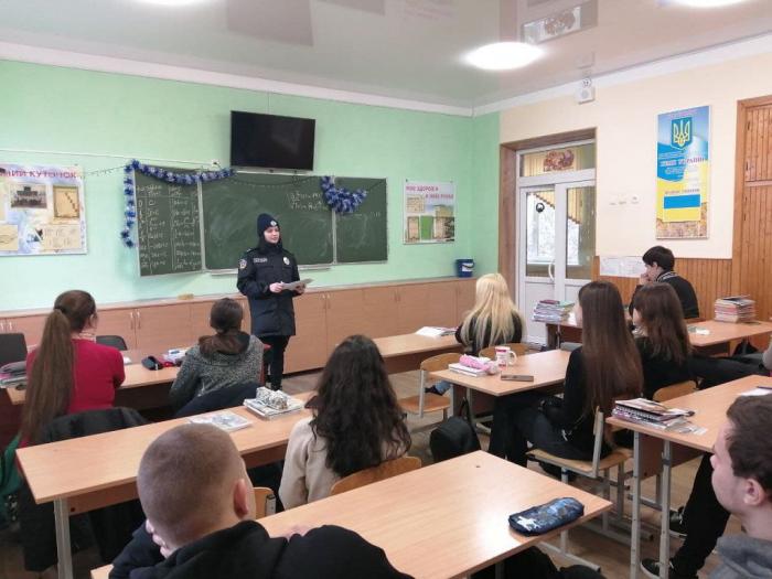 Курсантка факультету № 4 відвідала Запорізьку школу-інтернат «Козацький ліцей»