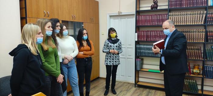 Практичні заняття для студентів у науковій бібліотеці ХНУВС