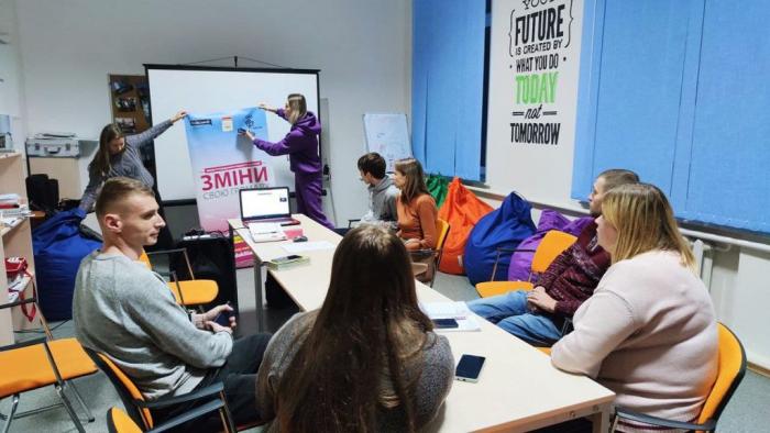 Участь у засіданні постійної профільної комісії з питань масових заходів Молодіжної ради