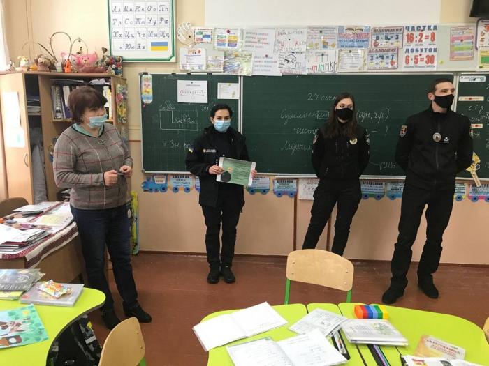 Курсанти університету взяли участь у проведенні профілактичних заходів зі школярами