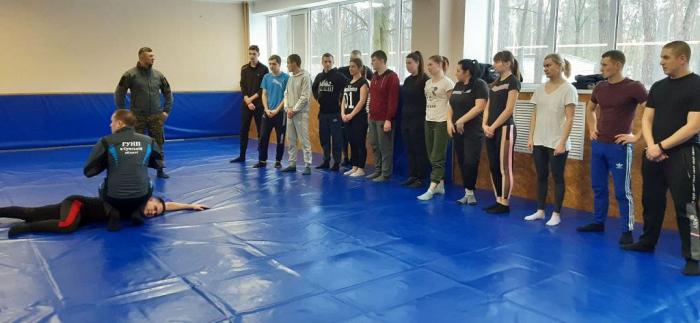 Бінарне заняття з фізичної підготовки для слухачів Академії поліції