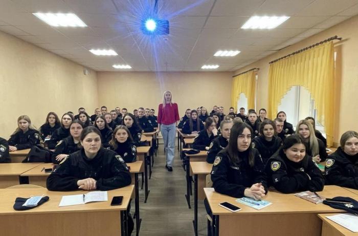 До Дня вшанування Героїв Небесної Сотні проведено кураторську годину «Нескінченність пам’яті Героям…»