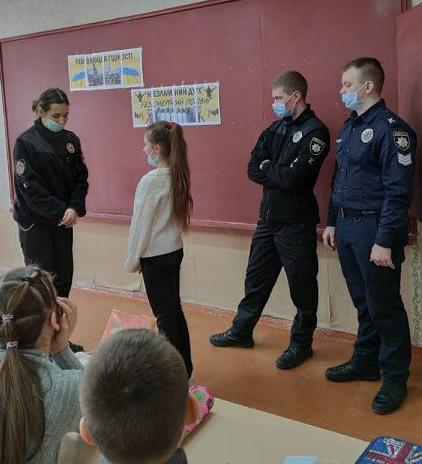 Учасники Школи наукового лідерства ХНУВС провели тренінг з протидії кібербулінгу