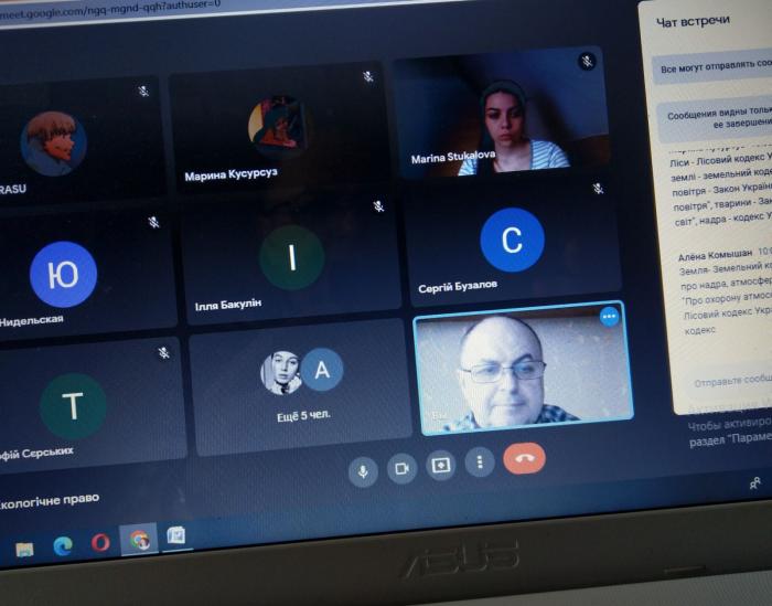 У студентів університету тривають заняття у дистанційному режимі