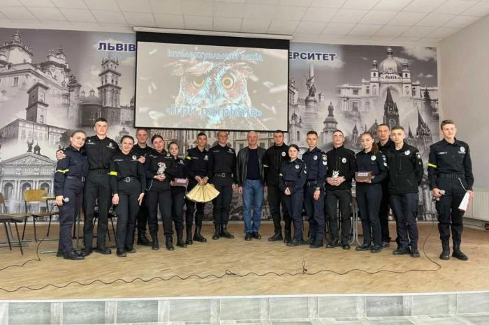 Курсанти ХНУВС та ЛьвДУВС взяли участь в інтелектуальних змаганнях «Ігри патріотів»