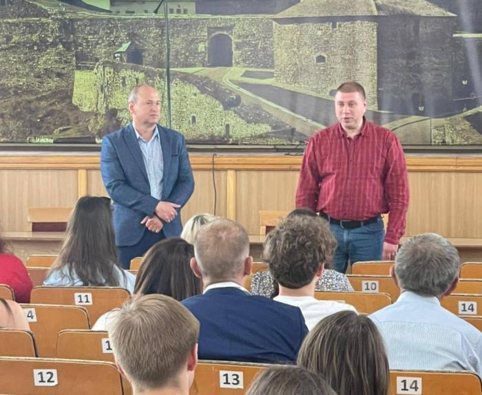Молодь Кам'янця-Подільського запросили на навчання до університету