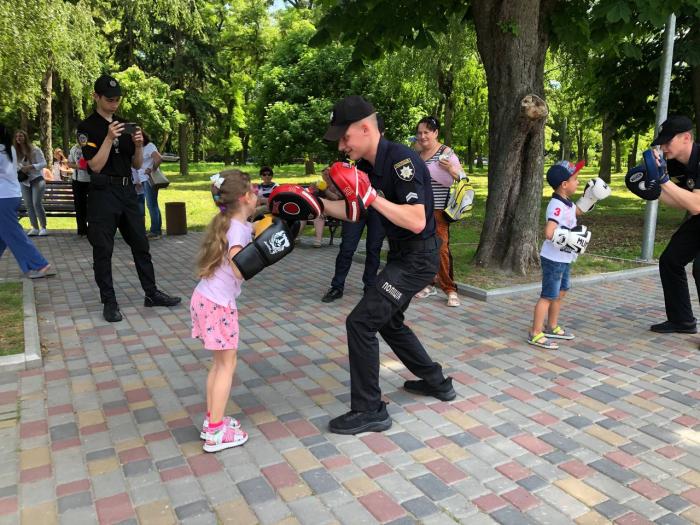 Курсанти факультетів № 3 і № 4 взяли участь у заходах з нагоди Дня захисту дітей