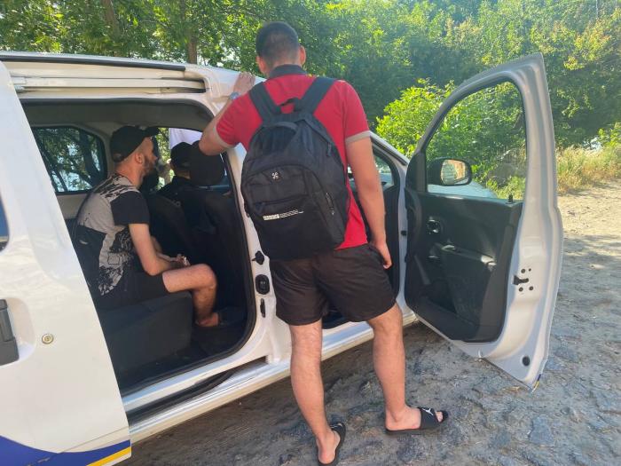 Курсанти ХНУВС затримали громадянина, який  придбав наркотичні речовини