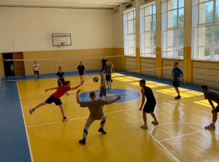 В університеті відбулися товариські матчі із волейболу