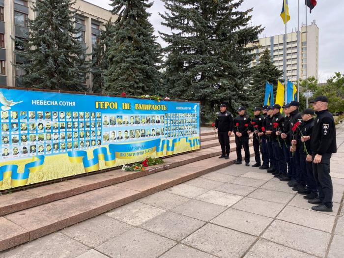 Курсанти вшанували пам'ять жертв війни в Україні