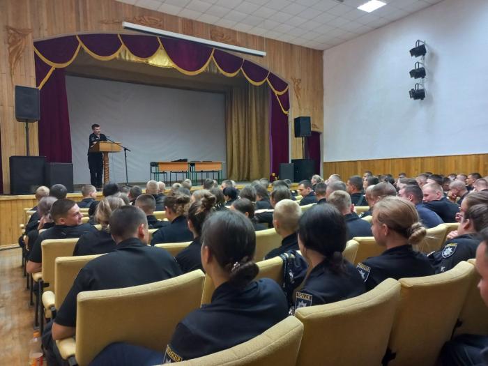 Першокурсники університету проходять ознайомчу практику