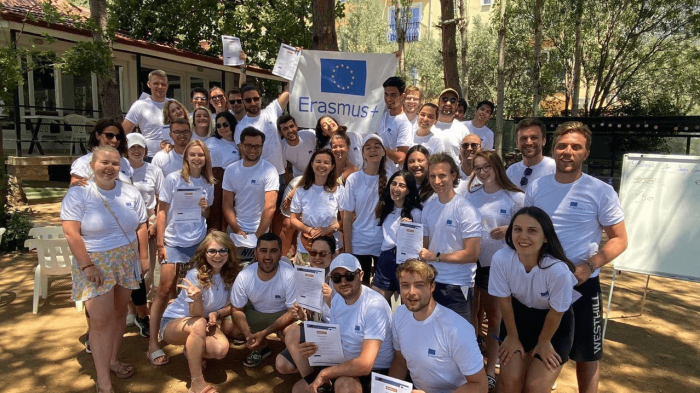 Молодіжний рух задля розширення прав і можливостей 