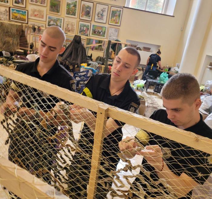 Маскувальні сітки для наших захисників