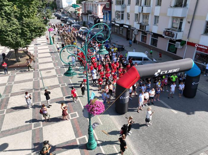 Курсанти взяли участь у флешмобі «Біжу за Азовсталь»