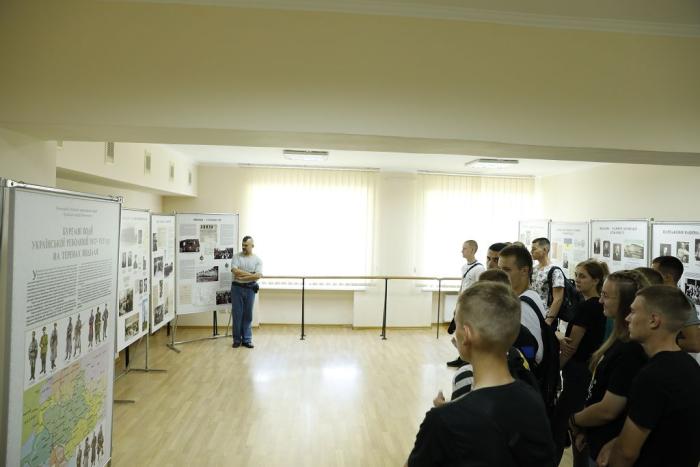 Екскурсії за виставкою «Українська революція 1917-1921 рр. на теренах Поділля»