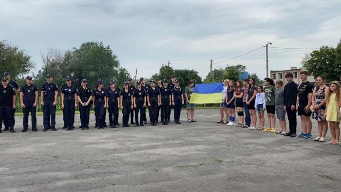 До Дня Державності України курсанти факультету № 4 відвідали Омельницьку школу