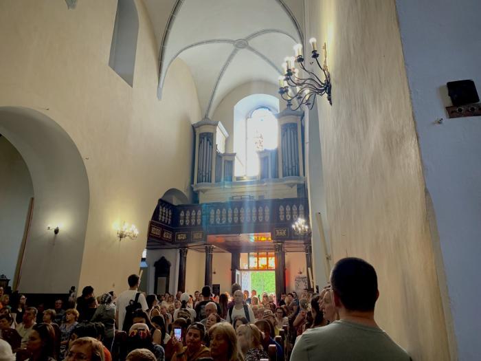 Музика, що надихає та дарує надію