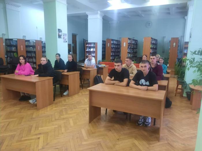 Юристи-практики провели лекцію для курсантів університету