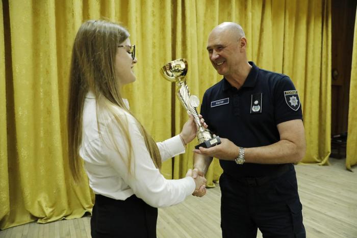 За сумлінну працю відзначено нагородами працівників, курсантів та студентів університету 