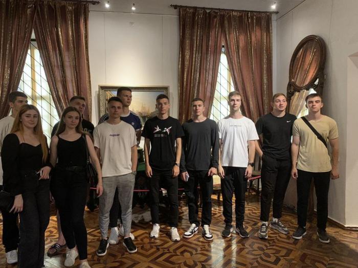 Курсанти відвідали виставку, присвячену 300-річчю від дня народження Григорія Сковороди