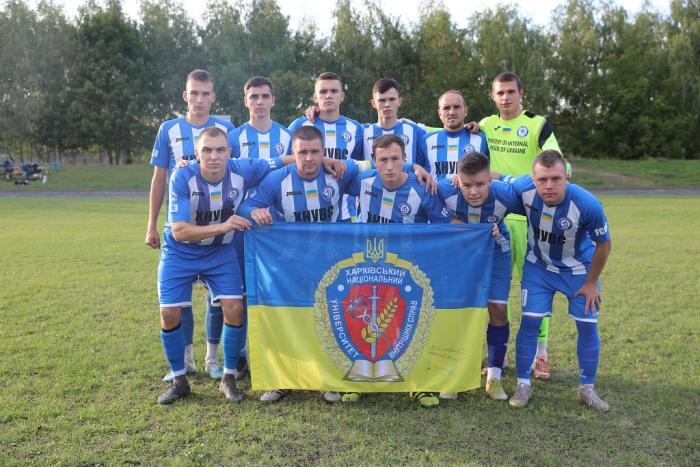 Чергова переконлива перемога динамівців у міському чемпіонаті з футболу