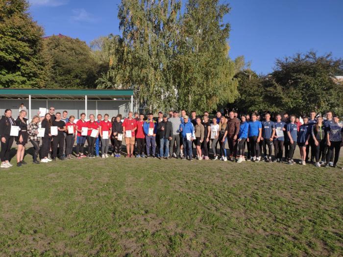 Спортивне свято об’єднало сильних, спритних і завзятих представників факультетів № 1 та № 4