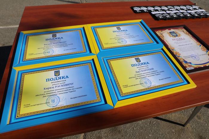 Курсантам університету вручено подяки та присвоєно чергові спеціальні звання молодшого складу поліції