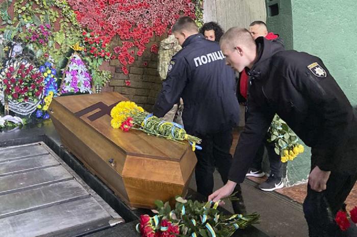 Представники ХНУВС взяли участь у церемонії прощання з Героєм України Віталієм Грицаєнком