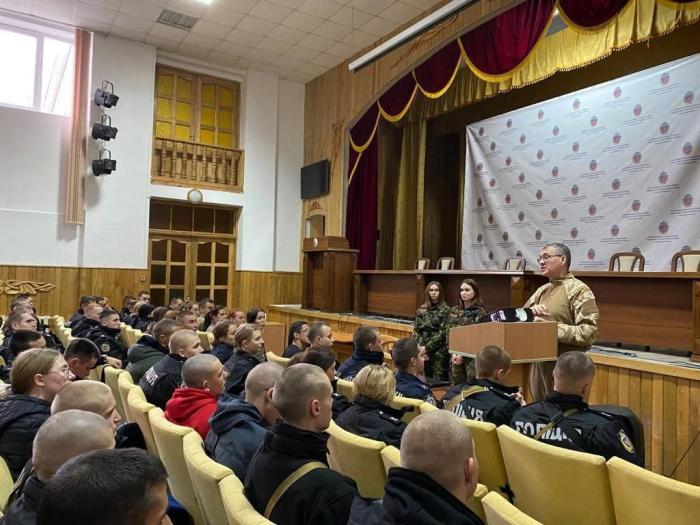 Першокурсникам ХНУВС презентували ТСП «ЩИТ»