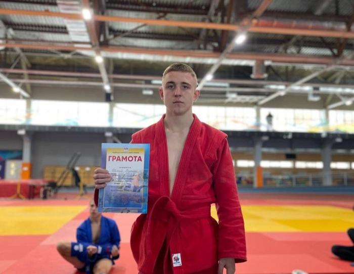 Курсант Михайло Шатний – бронзовий призер чемпіонату України з бойового самбо