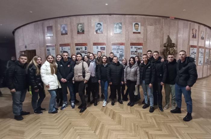 Курсанти відвідали естрадний концерт музики спротиву